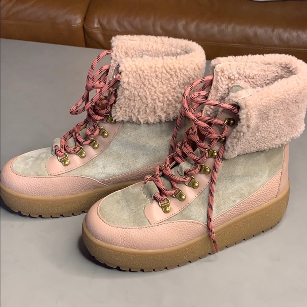 Coach Tyler Shearling Fold over Platform Boot 7 - Picture 12 of 14